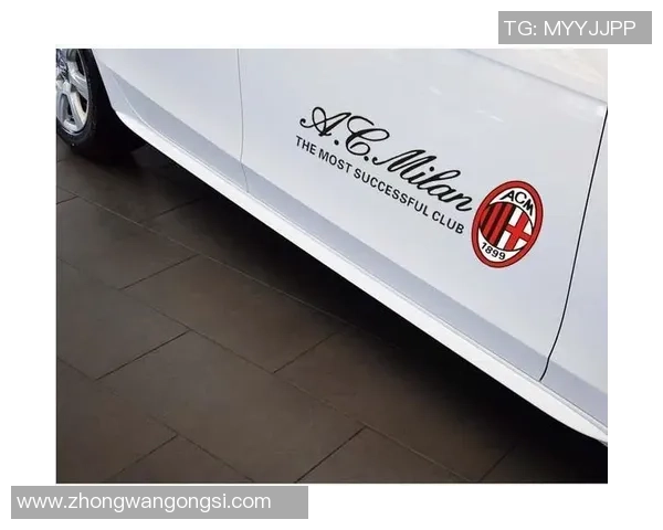 汽车个性贴纸与足球明星的完美结合打造你的专属车身风格
